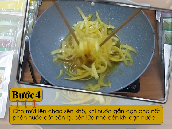 cách làm mứt dừa màu vàng bột bí đỏ